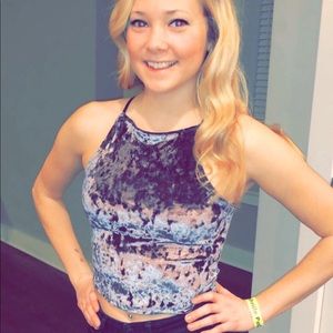 โญ๏ธ Hollister velvet top โญ๏ธ